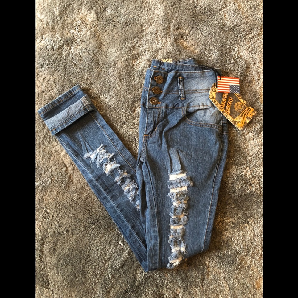 Distressed skinny jeans size 5